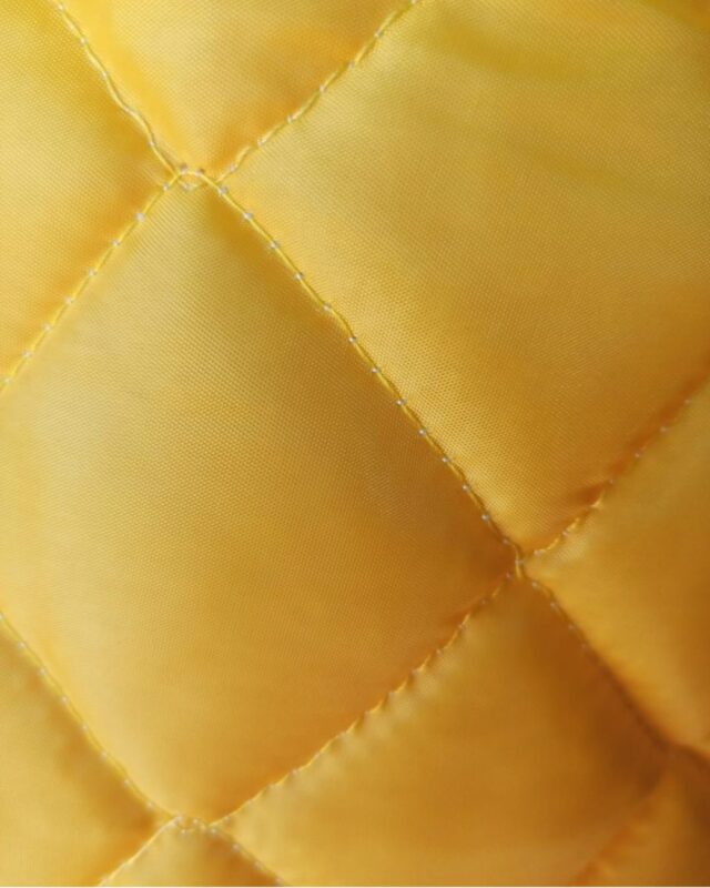 AMARELO-640x800 Matelassê Quadriculado